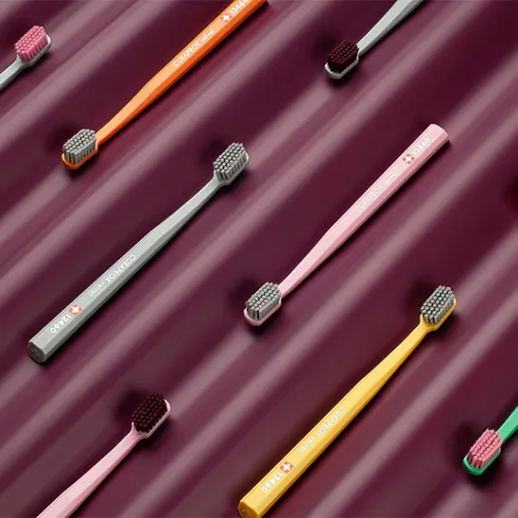 Curaprox, CS 12460 velvet, zobna ščetka