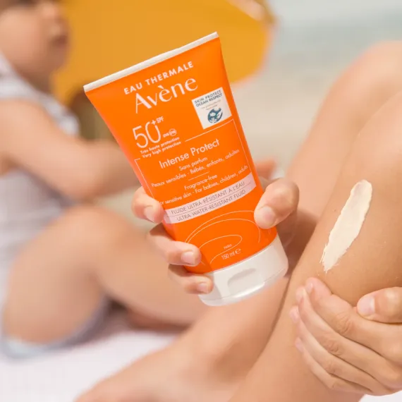 Avène, Intense Protect fluid za zaščito pred soncem SPF50+, 150 ml