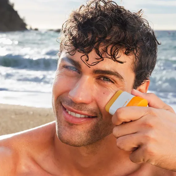 Isdin, Fotoprotector Invisible stik ZF50, 10 g